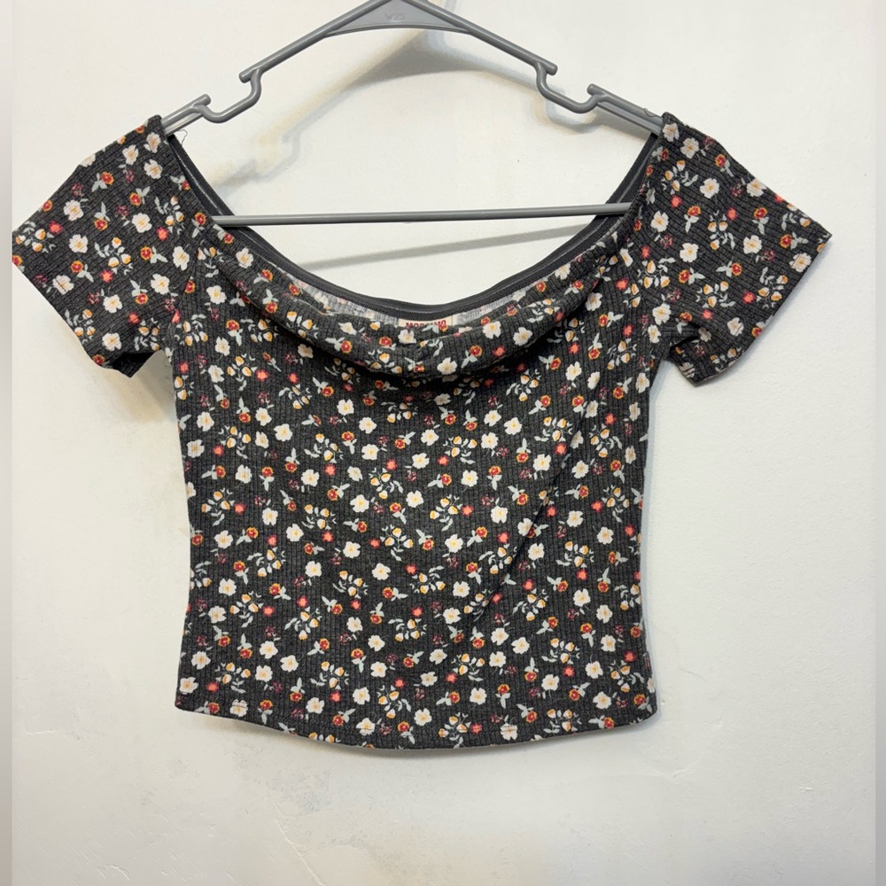 Mossimo Supply Co. Gray Floral Off The Shoulder Crop Top Size Woman Size XS NWOT